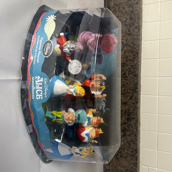 Disney Alice in Wonderland Figurine Character Play set (Retired/Collectable) - Picture 2 of 5